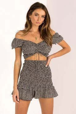 Sundae Muse New Arrivals Vicky Shorts / Black