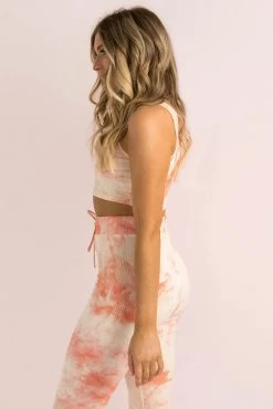 Sundae Muse Bliss Yoga Top / Peach