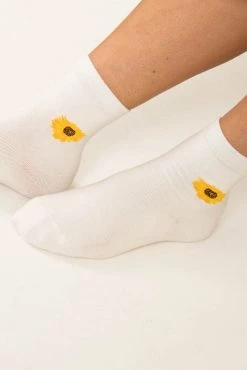 Sundae Muse Sunflower Socks / White Accessories