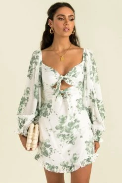 Sundae Muse New Arrivals Penelope Dress / White