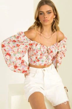 Sundae Muse Paige Top / Red Floral Tops