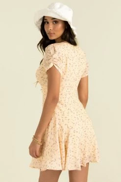 Sundae Muse Esme Dress / Yellow Floral Dresses