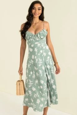 Sundae Muse Sale 2022 9 Sundae Muse Helena Dress / Sage