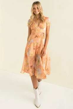 Sundae Muse New Arrivals Xander Dress / Peach Floral