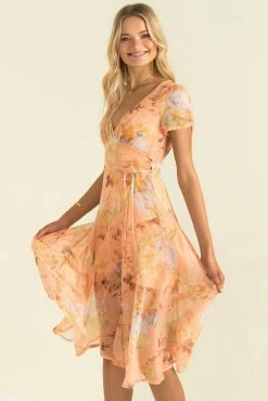 Sundae Muse New Arrivals Xander Dress / Peach Floral