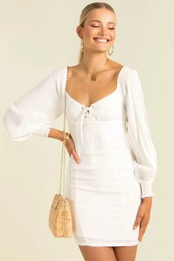 Sundae Muse DRESSES Lorenna Dress / White 31 Sundae Muse DRESSES Lorenna Dress / White