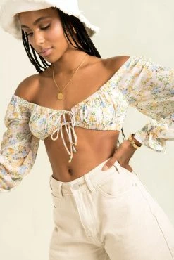 Sundae Muse New Arrivals Theo Top / Beige Floral