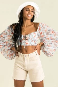 Sundae Muse New Arrivals Briggs Top / Blue Floral