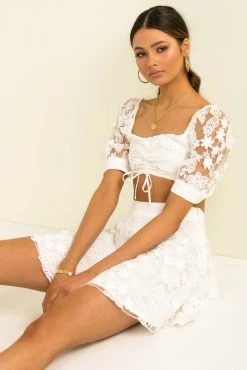 Sundae Muse Tops Dahlia Top / White