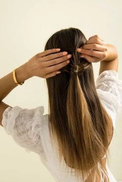 Sundae Muse Accessories Butterfly Claw Clip / Brown