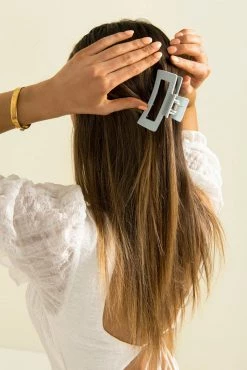 Sundae Muse Accessories Speckled Claw Clip / Blue