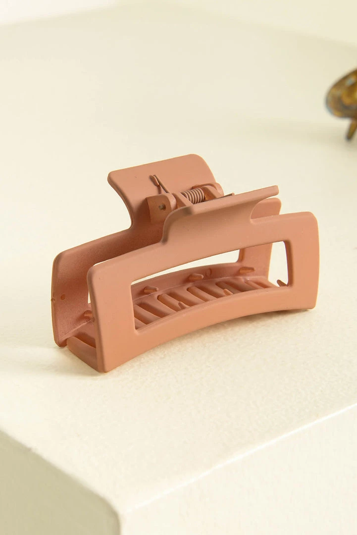 Sundae Muse Bobby Claw Clip / Beige Accessories 3 Sundae Muse Bobby Claw Clip / Beige Accessories