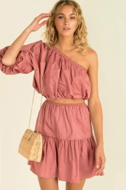 Sundae Muse Nixie Top / Berry New Arrivals 33 Sundae Muse Nixie Top / Berry New Arrivals