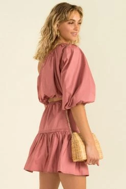 Sundae Muse Nixie Top / Berry New Arrivals 29 Sundae Muse Nixie Top / Berry New Arrivals