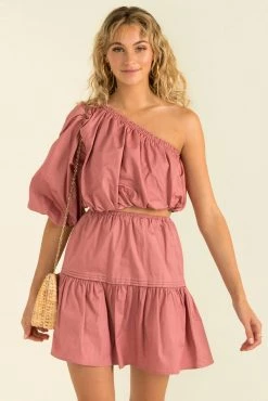 Sundae Muse Nixie Top / Berry New Arrivals 25 Sundae Muse Nixie Top / Berry New Arrivals