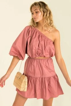 Sundae Muse Nixie Top / Berry New Arrivals 27 Sundae Muse Nixie Top / Berry New Arrivals