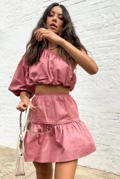 Sundae Muse Nixie Top / Berry New Arrivals 21 Sundae Muse Nixie Top / Berry New Arrivals