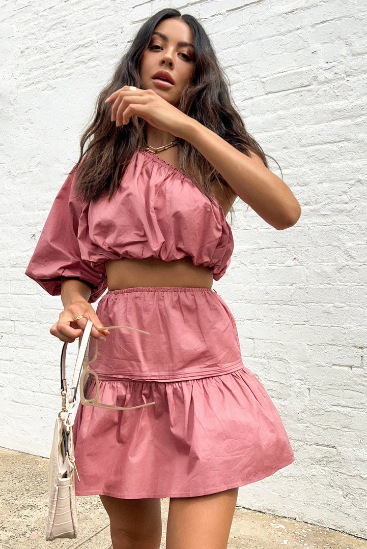 Sundae Muse Nixie Top / Berry New Arrivals 6 Sundae Muse Nixie Top / Berry New Arrivals