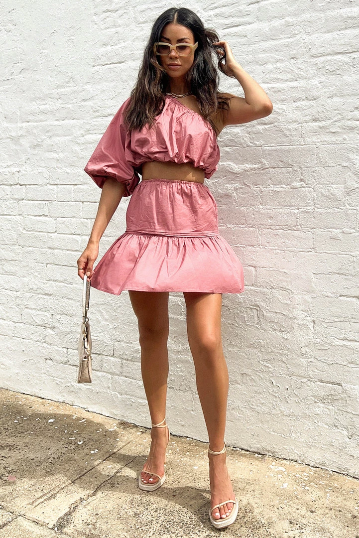 Sundae Muse Nixie Top / Berry New Arrivals 5 Sundae Muse Nixie Top / Berry New Arrivals