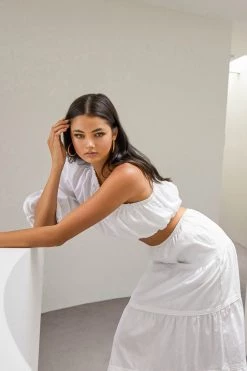 Sundae Muse Nixie Top / White 21 Sundae Muse Nixie Top / White