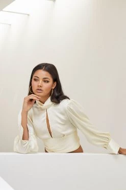 Sundae Muse Avera Top / Ivory New Arrivals