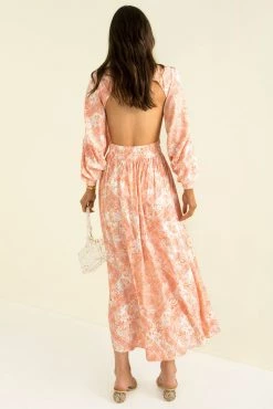 Sundae Muse New Arrivals Havana Dress / Peach