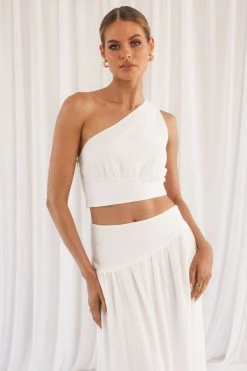 Sundae Muse New Arrivals Freya Top / White