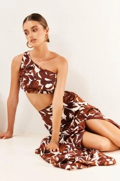 Sundae Muse Sale 2022 37 Sundae Muse New Arrivals Lorelei Top / Chocolate