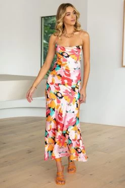 Sundae Muse New Arrivals Leyah Dress / Floral