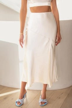 Sundae Muse New Arrivals Ditta Skirt / Oyster